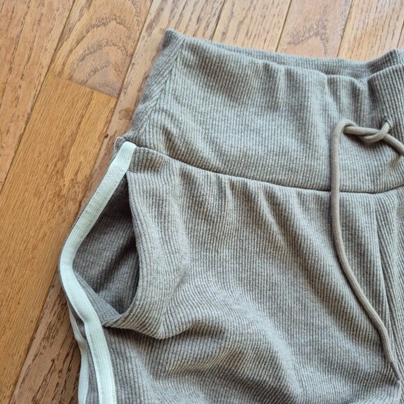 NWT HALARA Tummy Control Pants Rib Knit Wide Leg - Picture 6 of 14